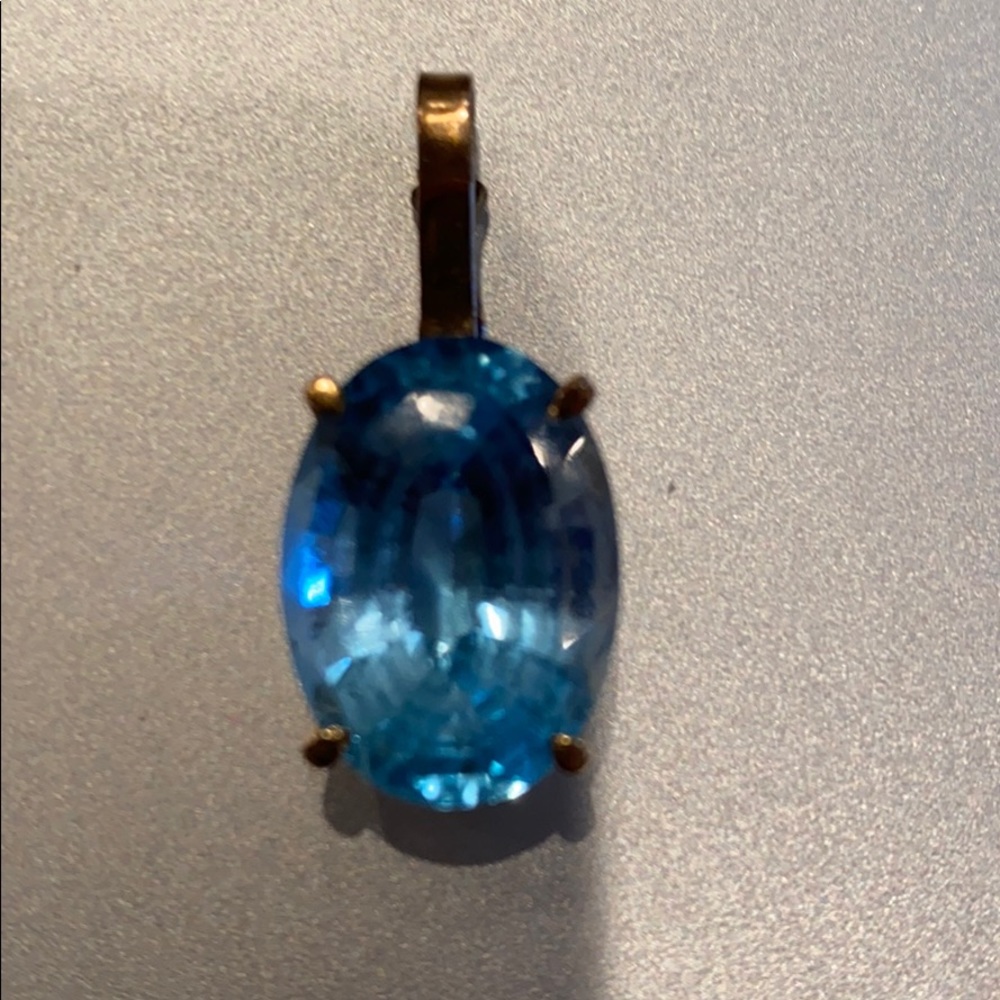 Blue Topaz pendant 14k gold